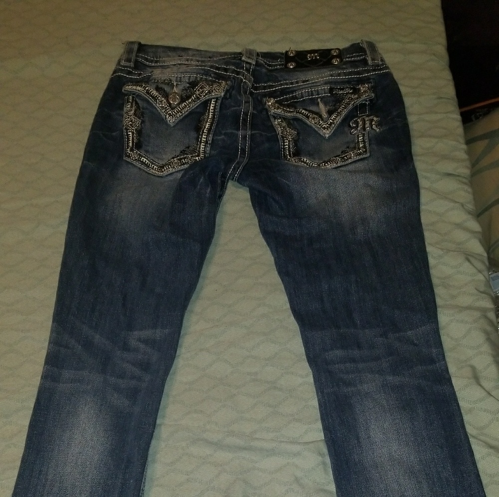 Miss Me Straight Jeans as 27